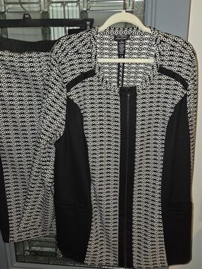 Catherines Black Label Black and White Geometric Zip Jacket And Skirt